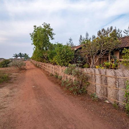 The Artist Cottages Morjim Exteriér fotografie