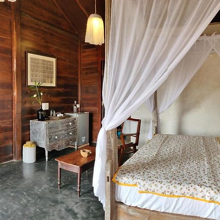 The Artist Cottages Morjim Exteriér fotografie