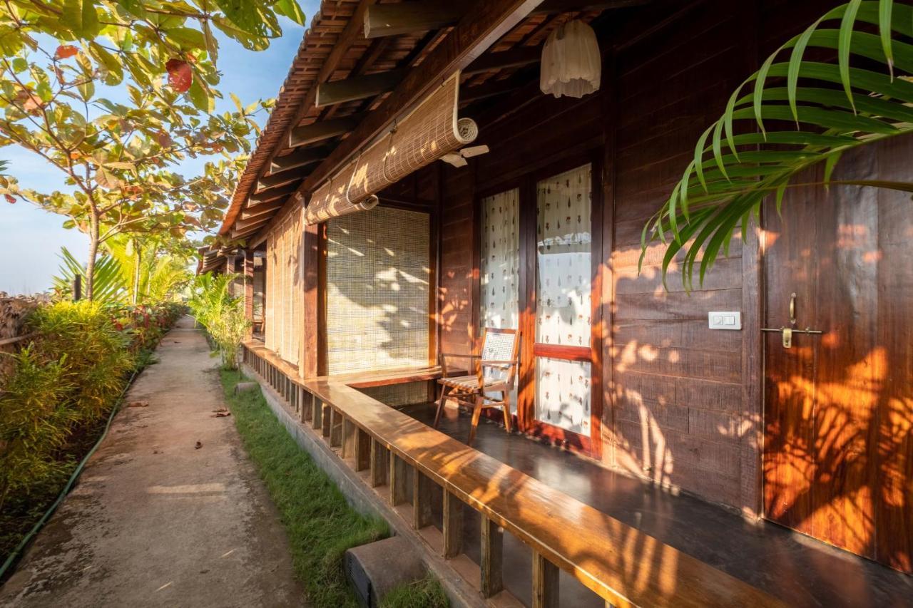 The Artist Cottages Morjim Exteriér fotografie